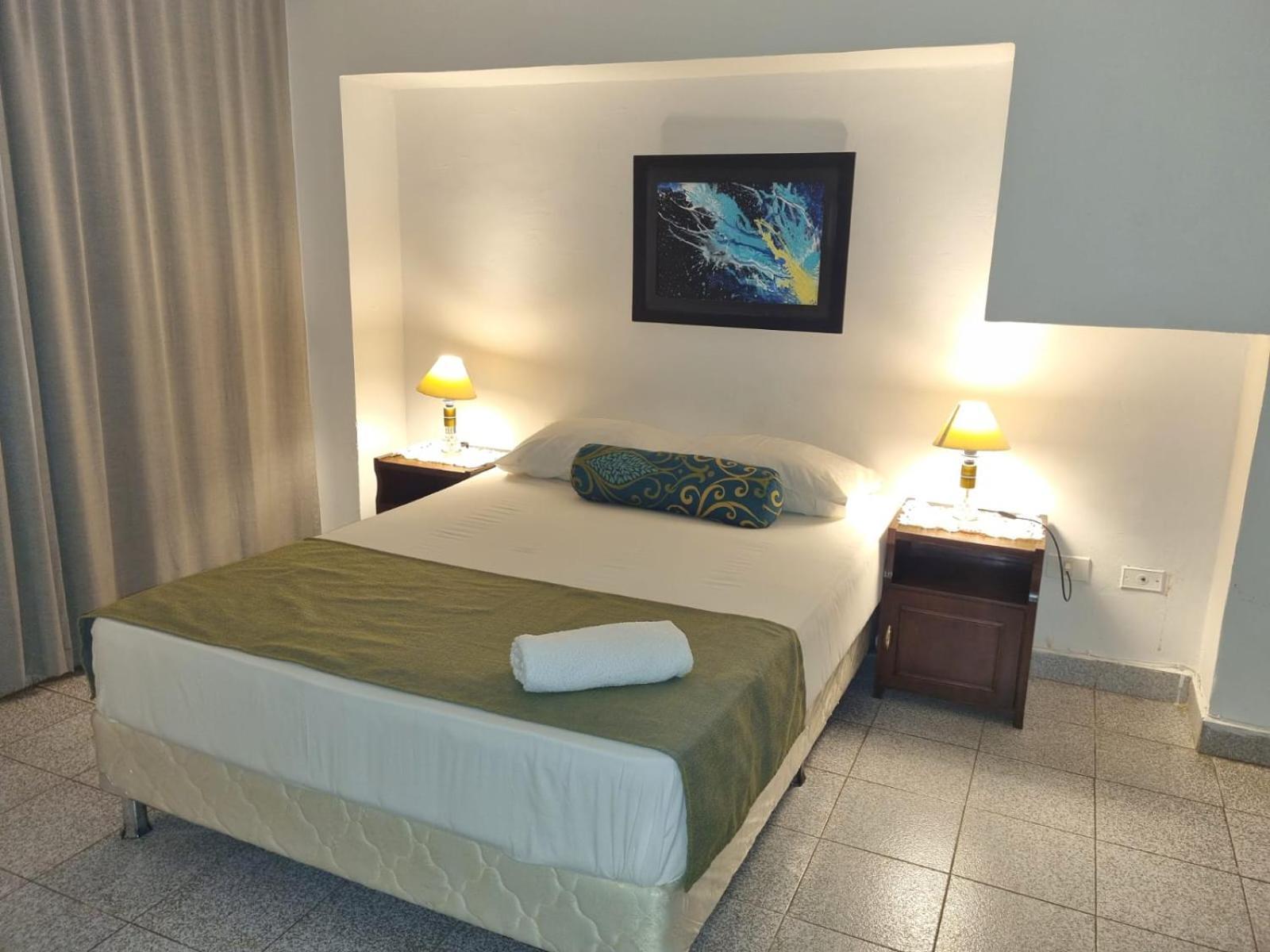 אסונסיון Hotel Hassler מראה חיצוני תמונה